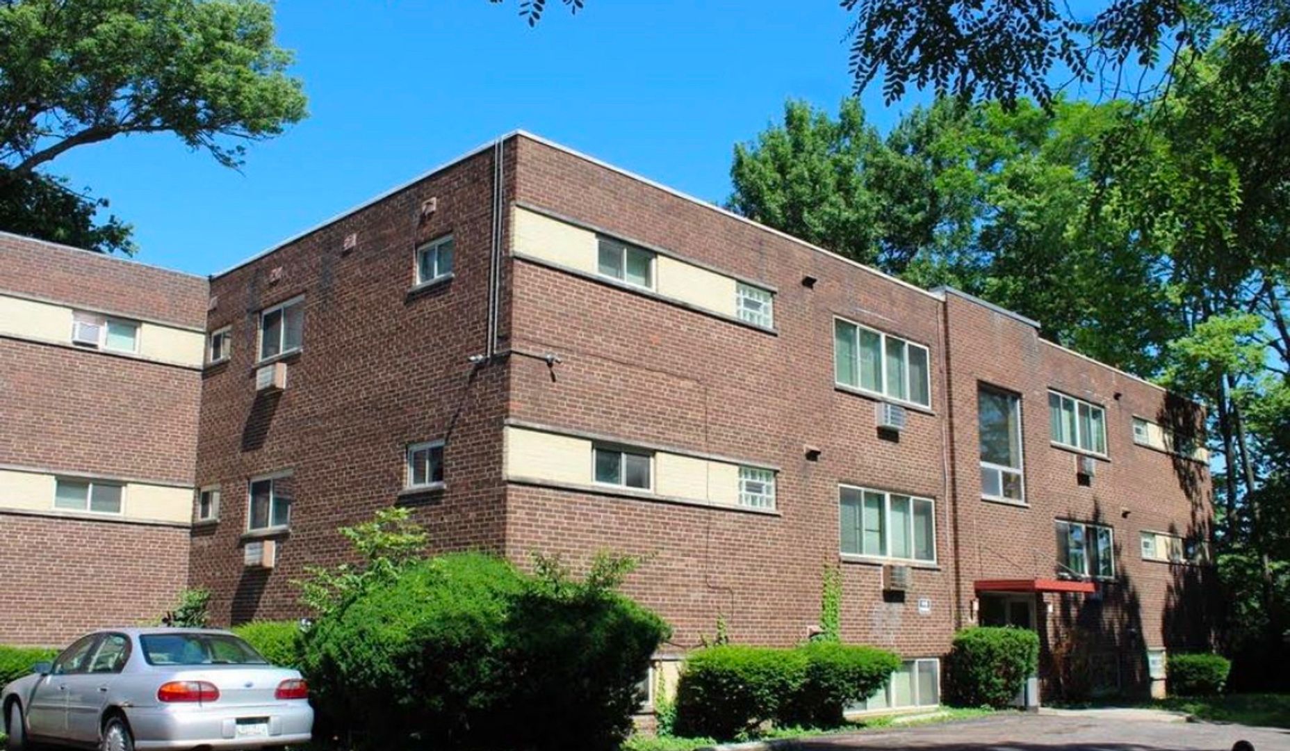 Cincinnati Apartment: 3001-3009 Westwood Northern Blvd