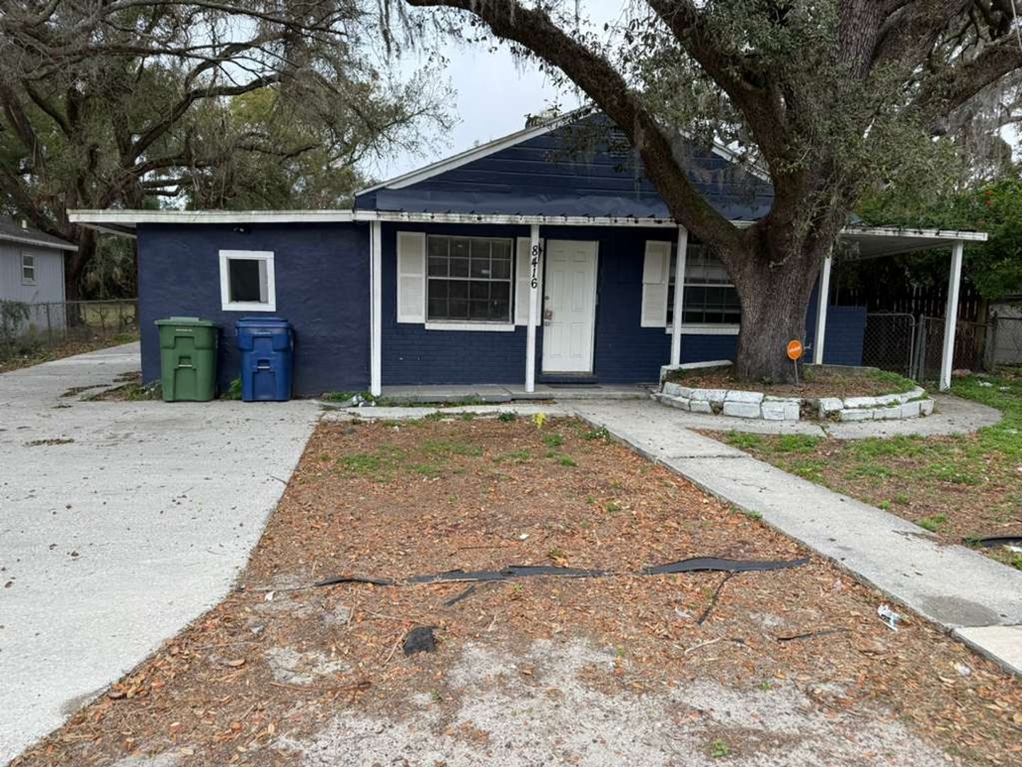 Tampa House: 8416 N Brooks St