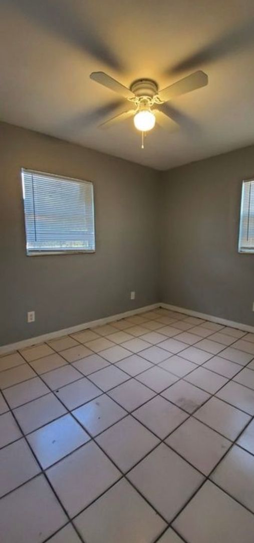 Tampa Apartment: 9414 N Mulberry St Unit A