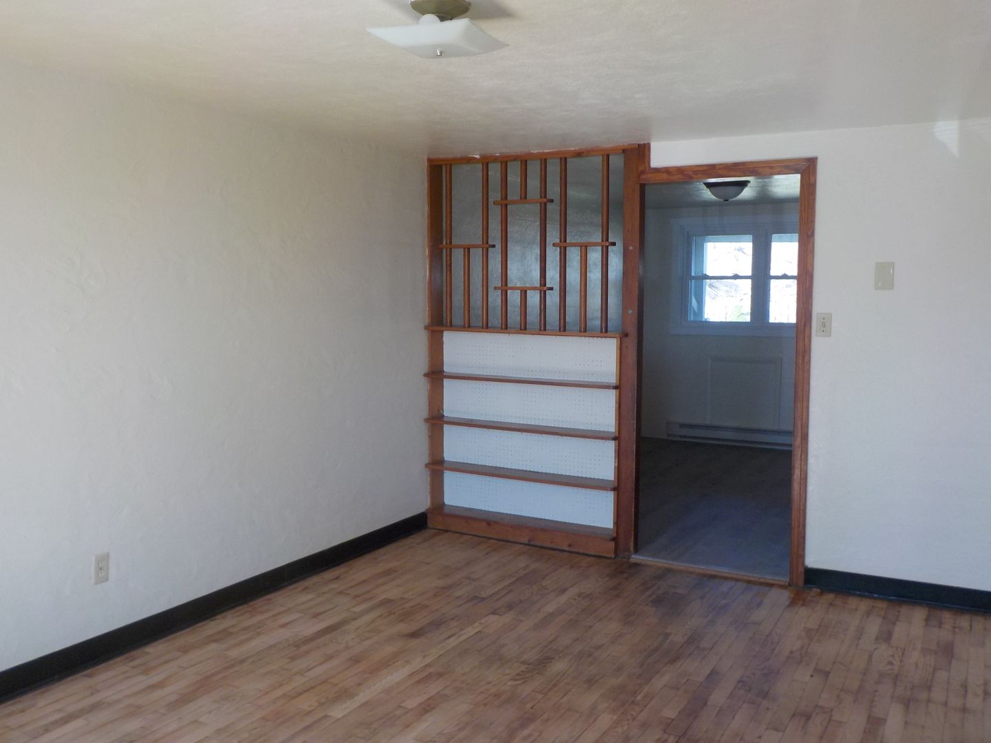 State College Apartment: 1007-24 Golfview Ave.