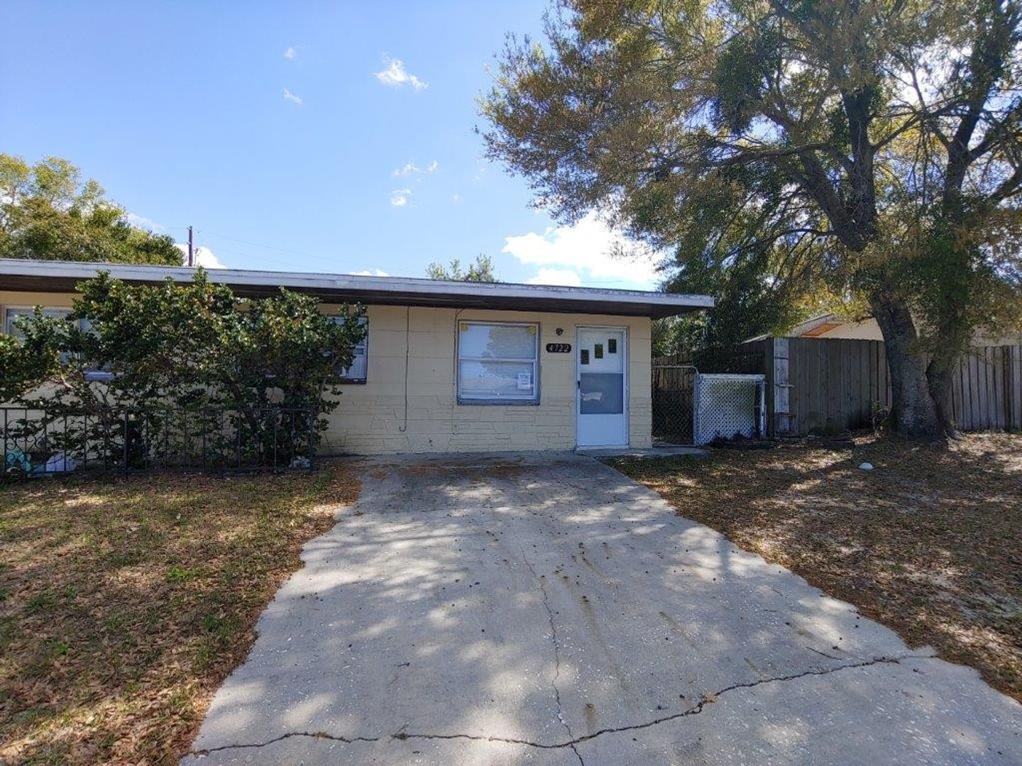 New Port Richey Apartment: 4722-4724 Kennedy Dr.