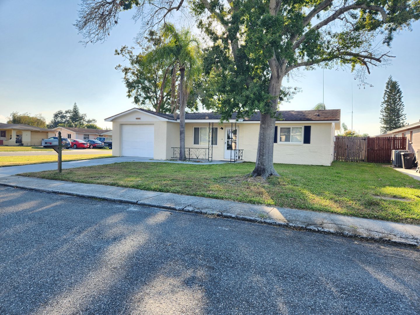 Port Richey House: 10005 Brunswick Ln.