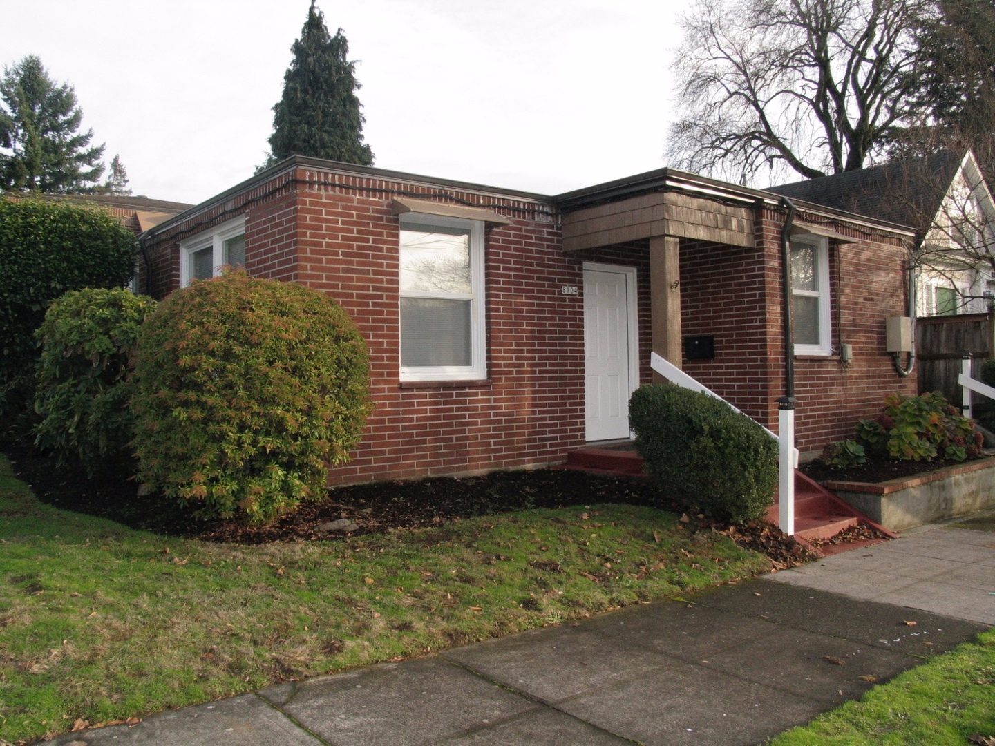 Portland Apartment: 8104 SE 8th Ave