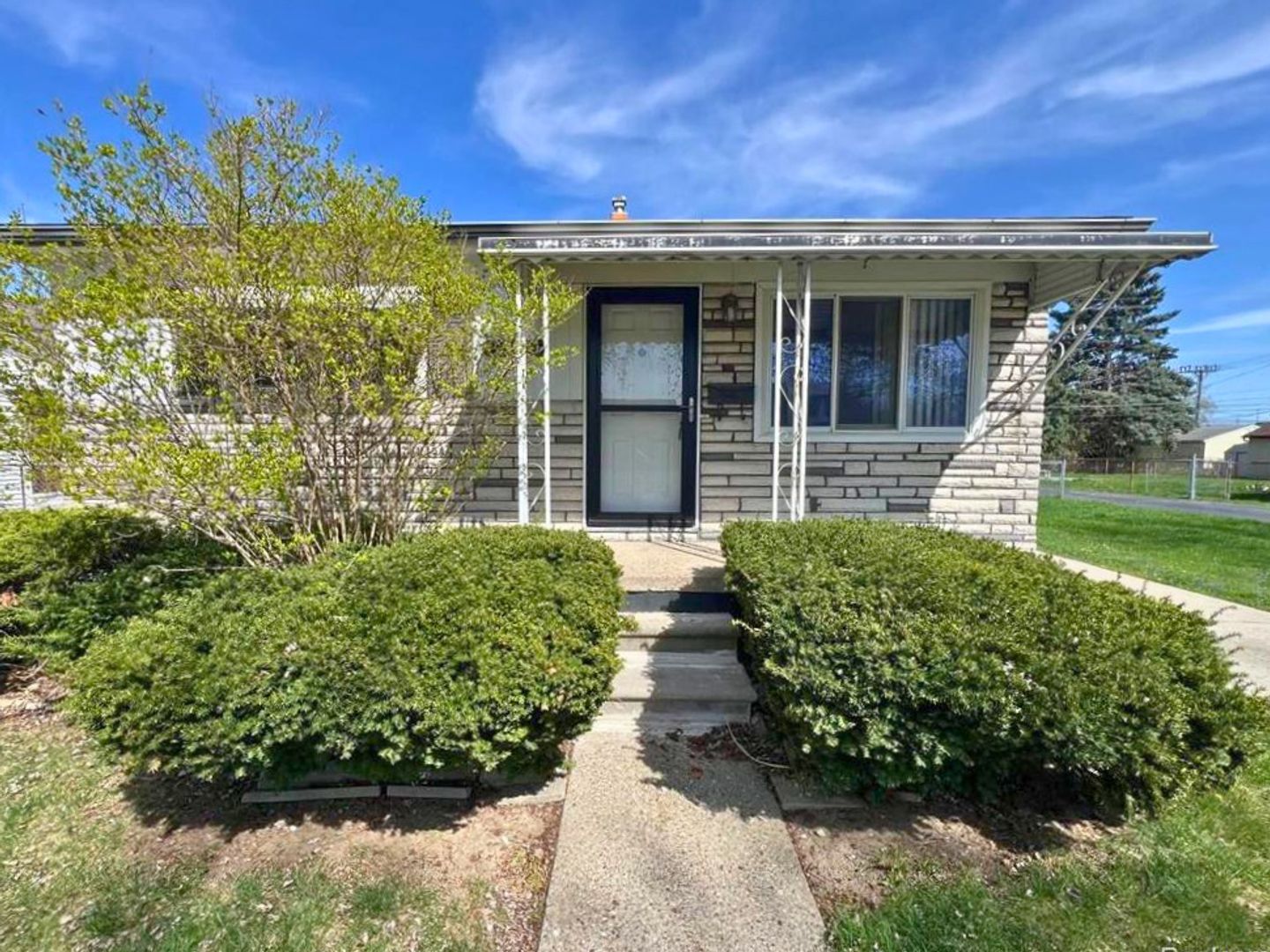 Dearborn Heights House: 5371 Culver St