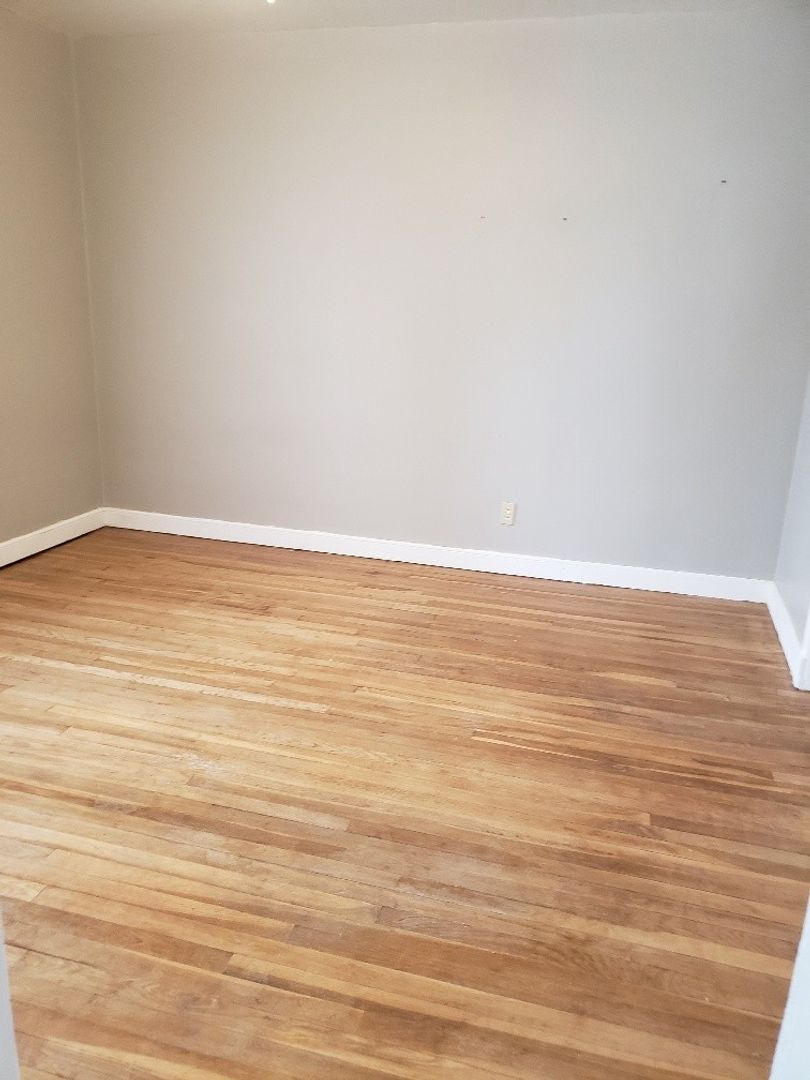 Saint Joseph Apartment: 2202 Goff