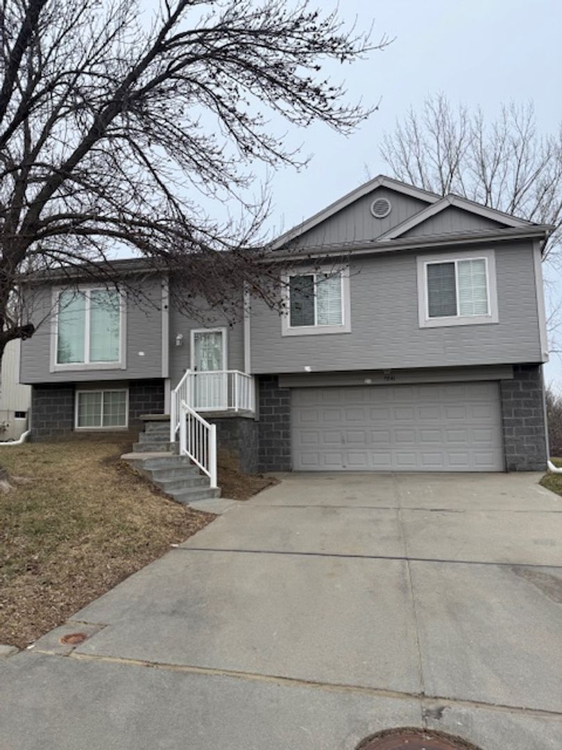 Omaha House: 7841 Bondesson Street