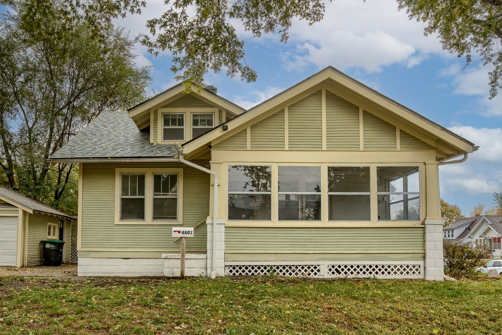 Omaha House: 4801 Fontenelle Boulevard