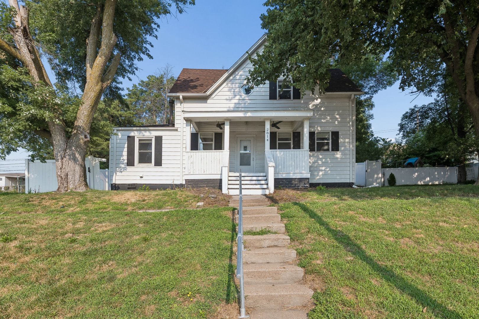 Elkhorn House: 2814 N 204th St