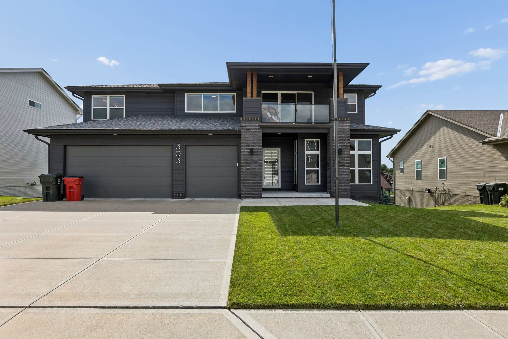 Yutan House: 303 Otoe Dr