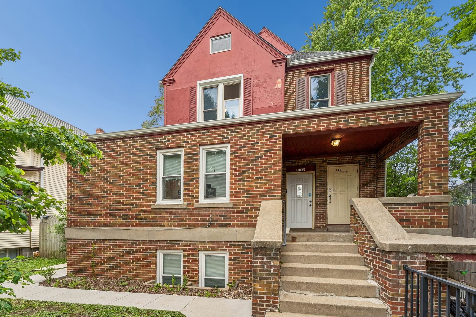Omaha Apartment: 1310 S 31st St