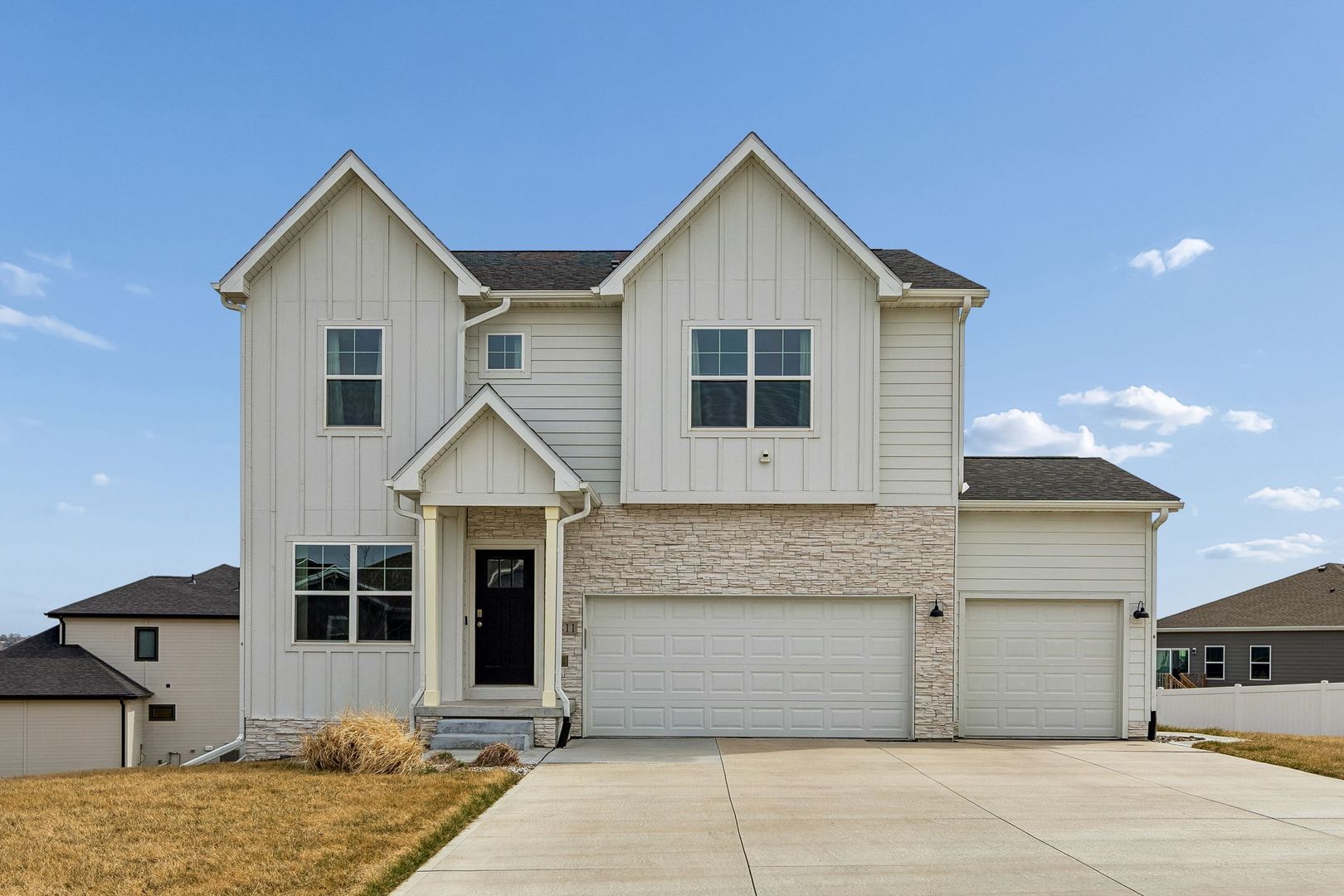 Papillion House: 8811 S 65th St