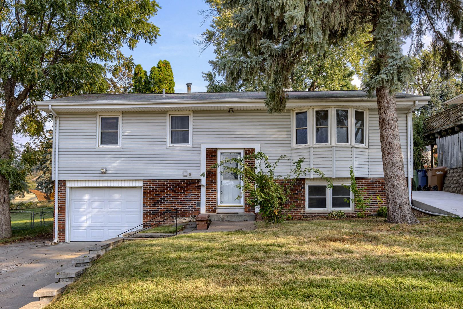 Bellevue House: 3720 Greene Ave.