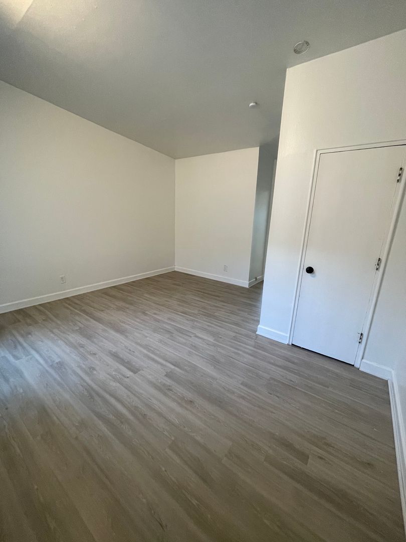 NDK ROYAL OAK GROUP, LLC 7 of 11