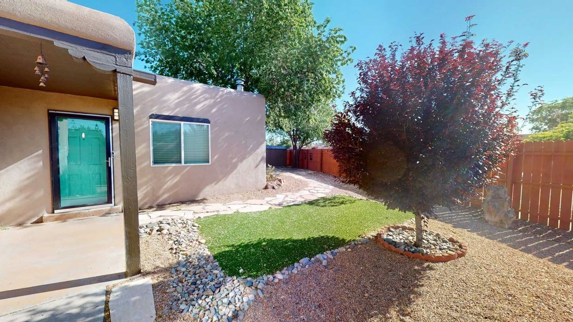 Santa Fe House: 1259 Senda Del VAlle