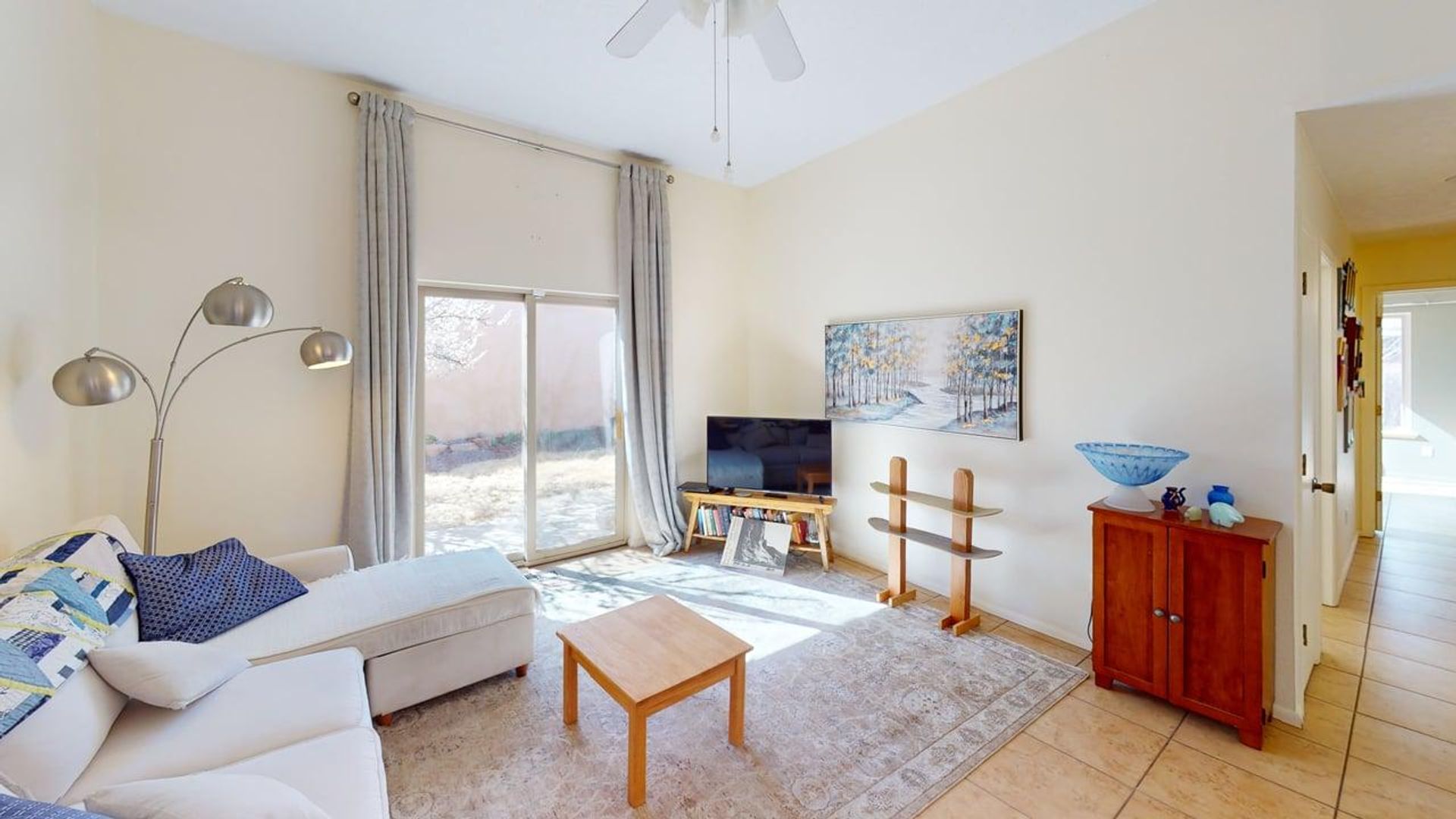 Santa Fe House: 1000 Camino Oraibi