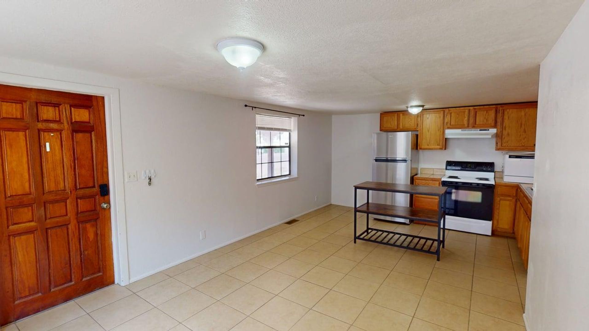 Santa Fe Apartment: 702 Columbia St