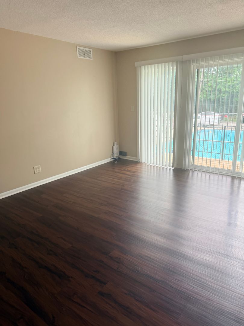 Saint Joseph Condo: 2807 Pembroke Ln A11