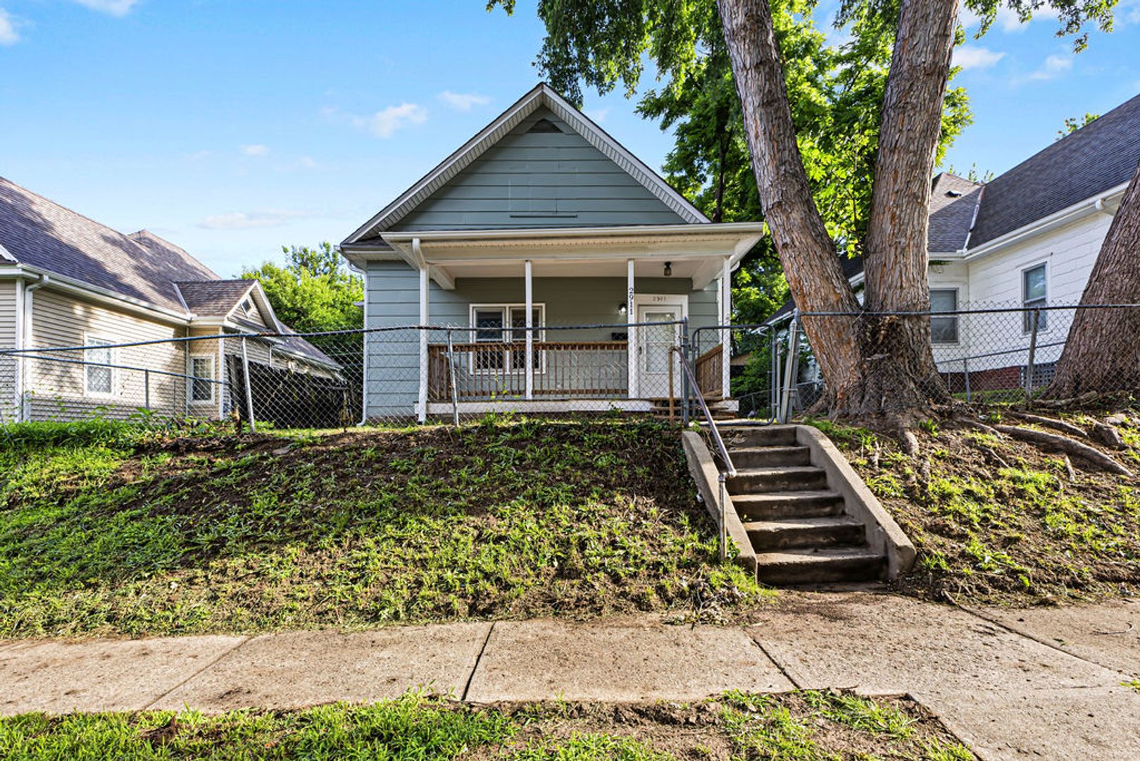 Saint Joseph House: 2911 Felix