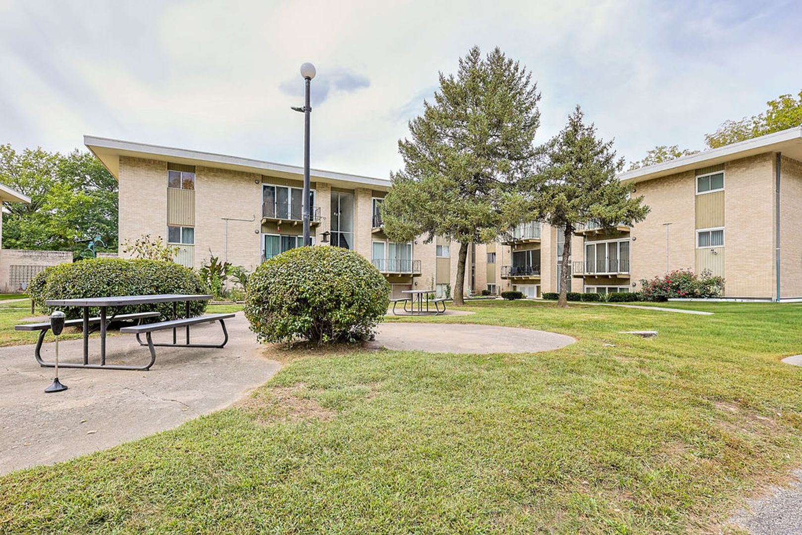 Saint Joseph Condo: 2811 Pembroke Ln C18