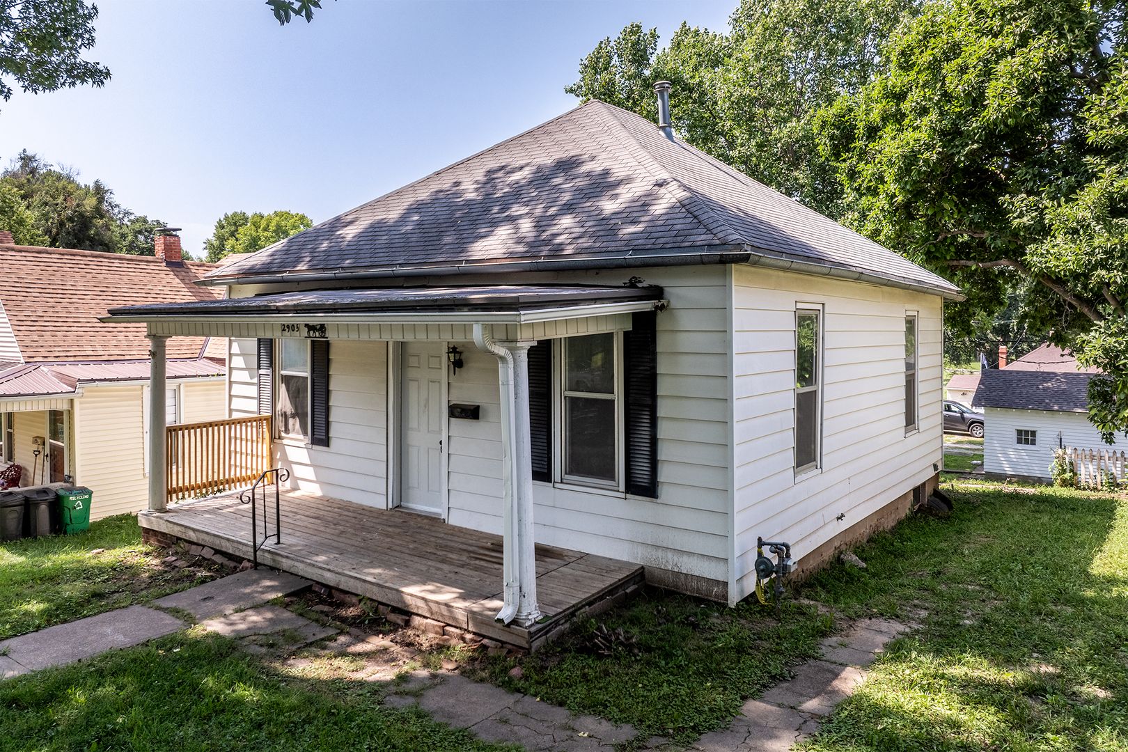 Saint Joseph House: 2905 Olive St