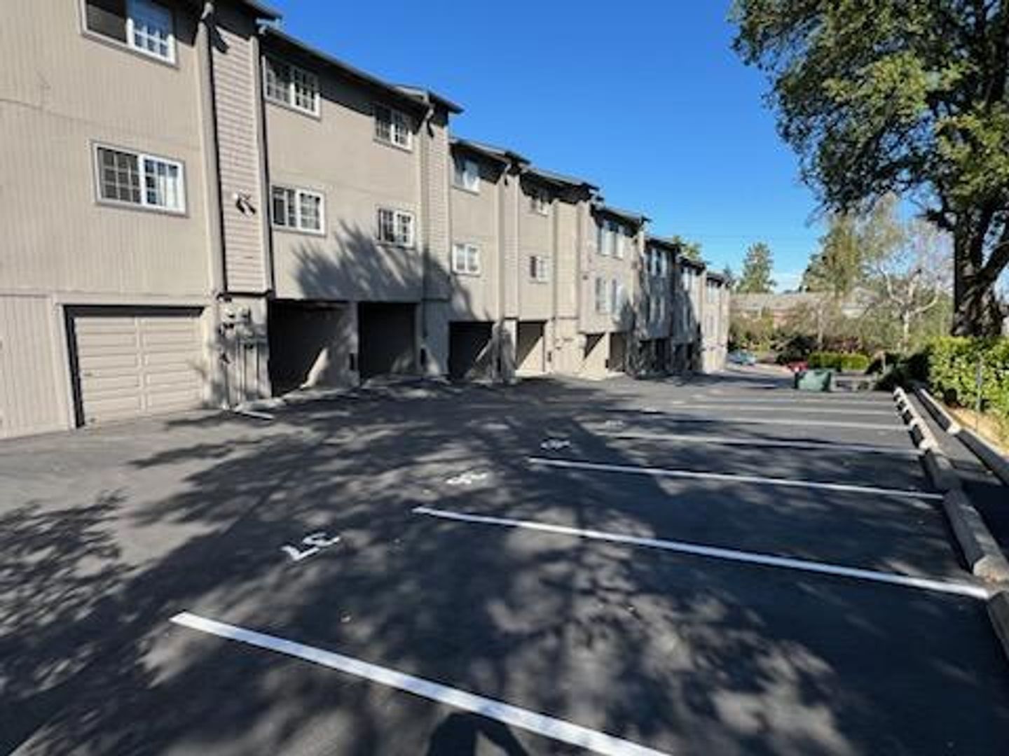 Parking at Nob Hill Apartments (3 of 3)