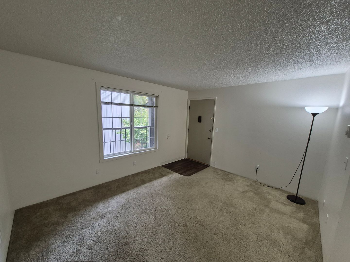 Nob Hill Apartments 4 of 12
