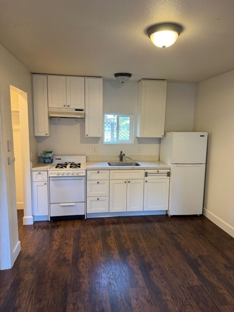 Forestville Apartment: 10381 Hwy 116