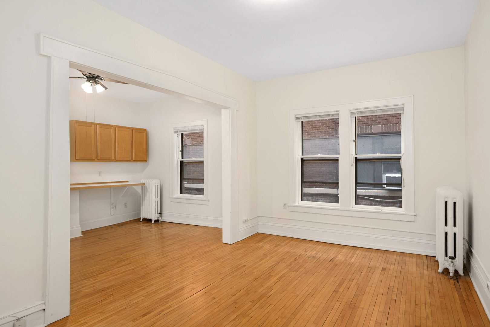 Minneapolis Apartment: 2871 Irving Avenue South