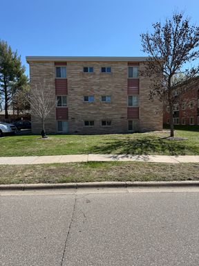 $1025.00 middle floor, one bedroom/one bathroom, heat included, beautiful bathroom remodel