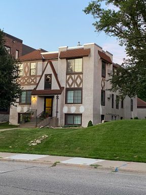 One Bedroom Linden Hills Living – photo 1