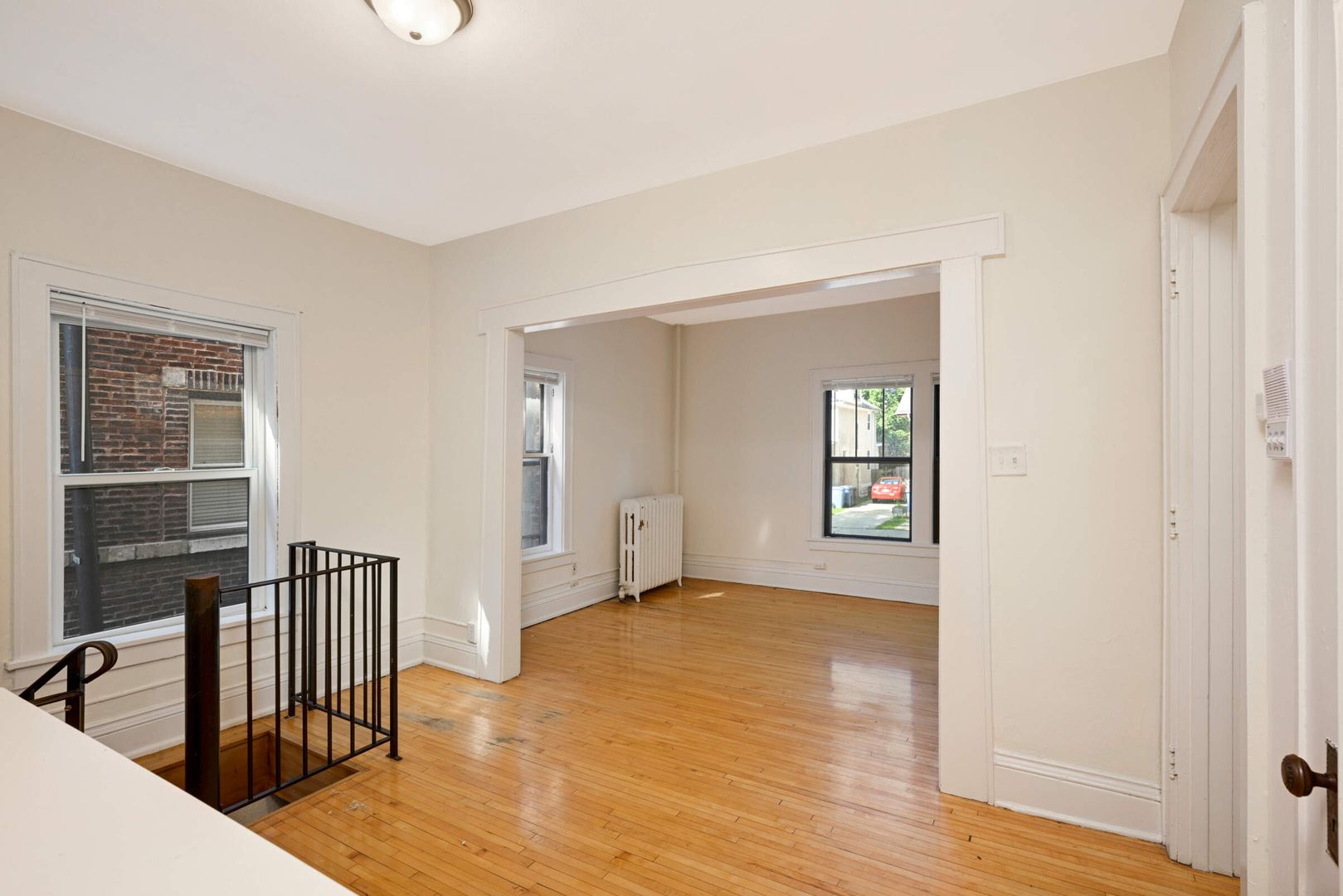 Minneapolis Apartment: 2875 Irving Avenue South