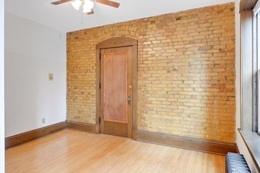 Cozy Apartment Near the Lakes – photo 1