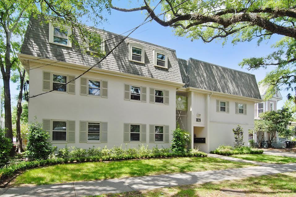 New Orleans Apartment: 1028 S Carrollton Ave
