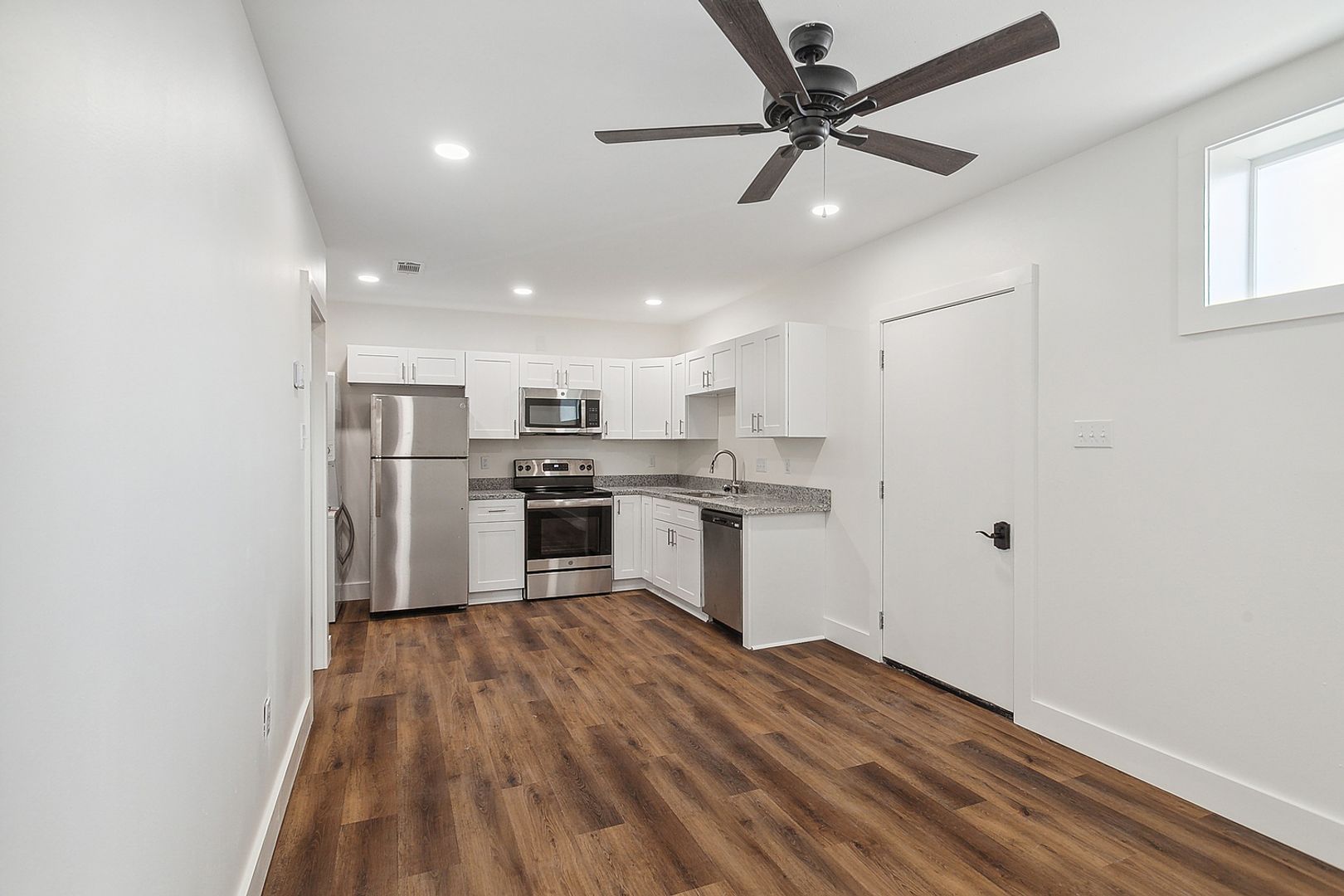 Metairie Apartment: 212-216 Severn Ave.