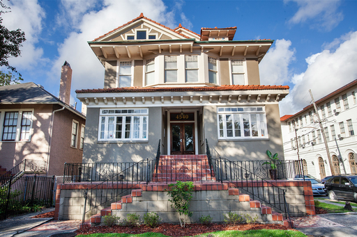 BEAUTIFULLY RENOVATED, HISTORIC BUILDING IN MID-CITY – photo 1