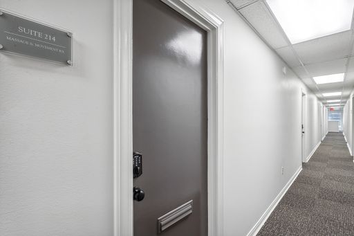 671 Rosa Ave, Unit 205