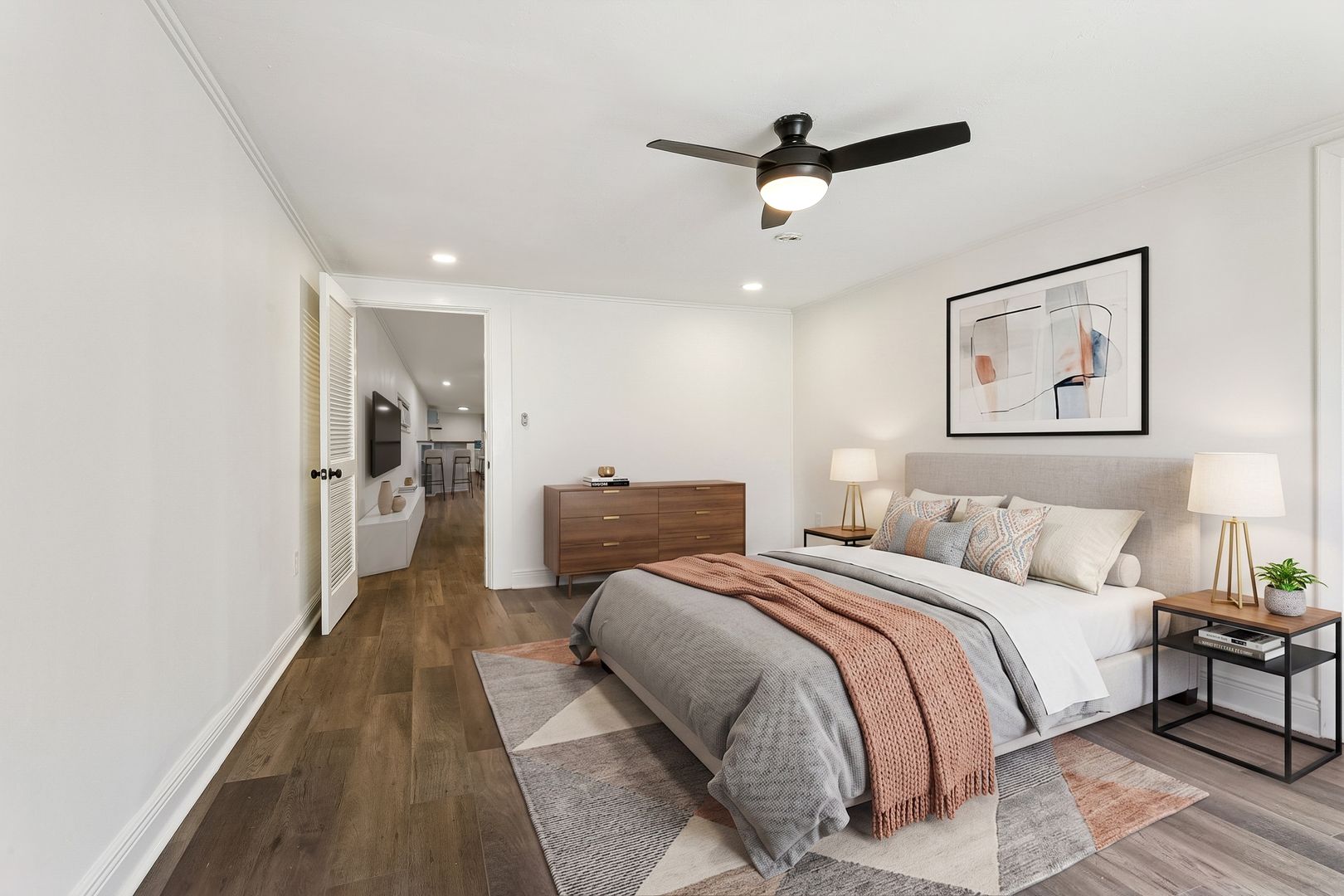 New Orleans Apartment: 2221 Burgundy St.