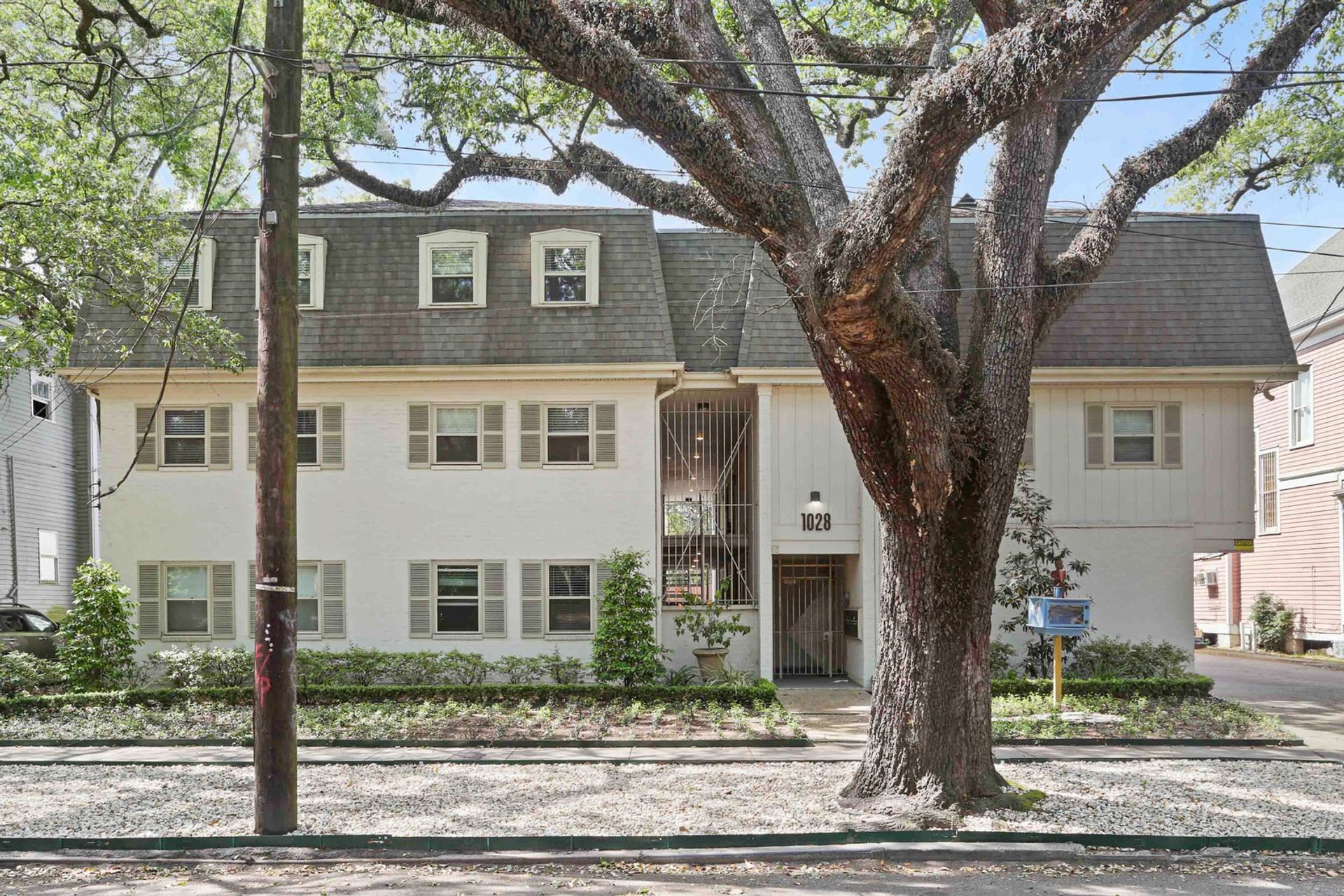 New Orleans Apartment: 1028 S Carrollton Ave