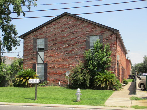2 Bedroom, 1.5 bath Townhouse in Kenner. – photo 1