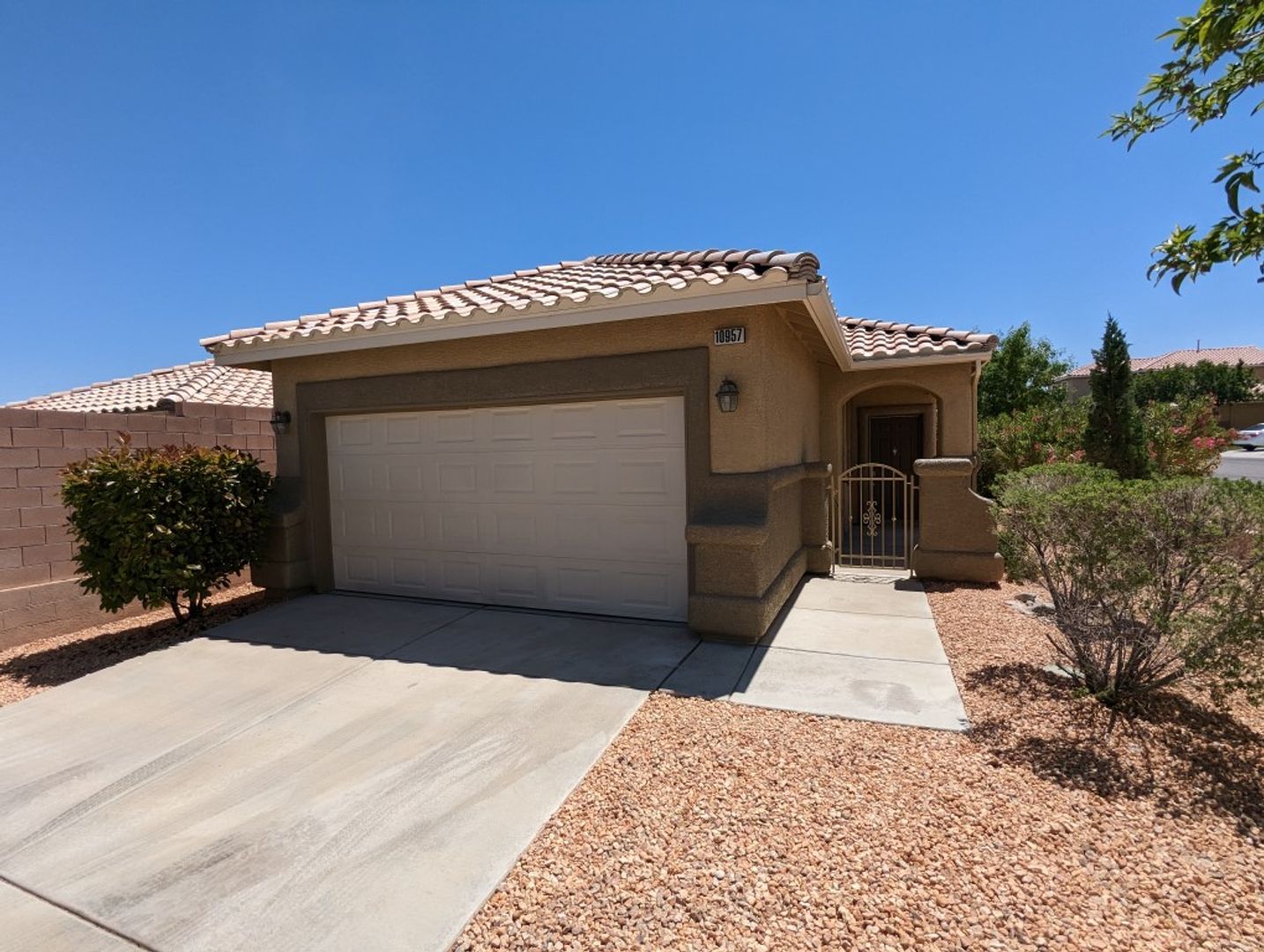 LAS VEGAS House: 10957 NAPA RIDGE DR