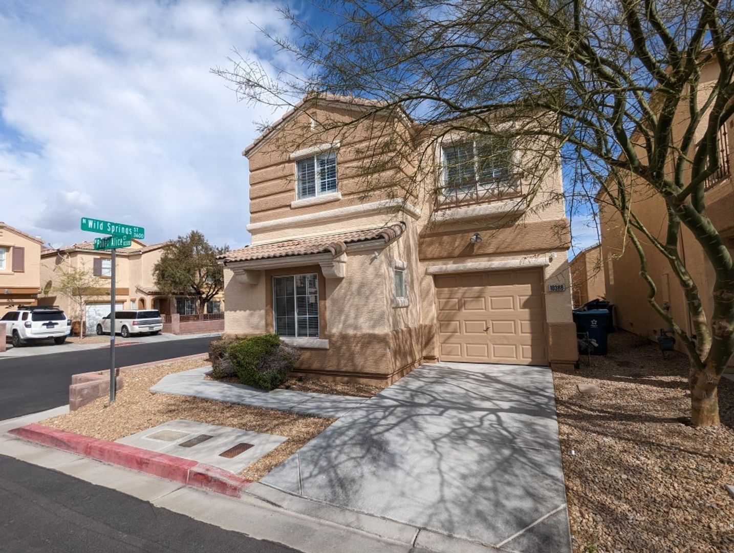 LAS VEGAS House: 10388 POKER ALICE CT