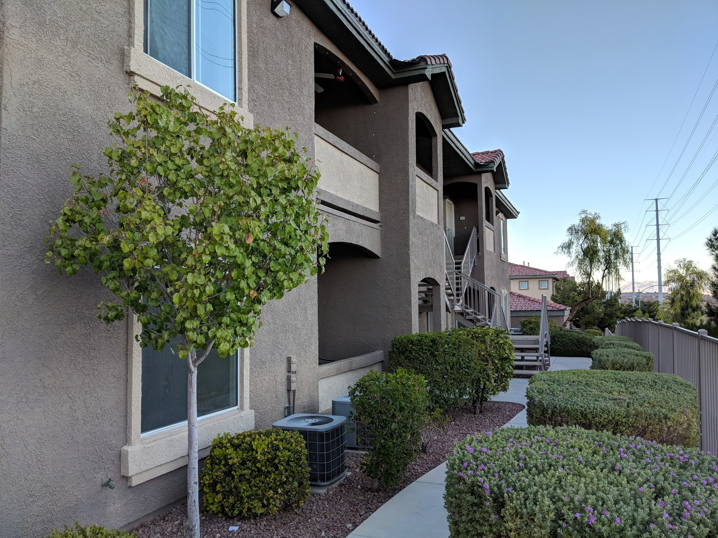 LAS VEGAS House: 3504 DESERT CLIFF ST #203