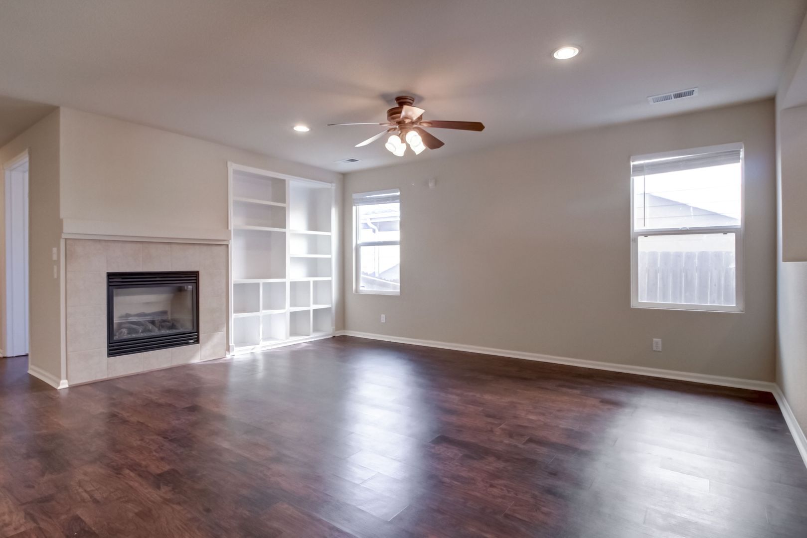 Denver House: 5514 Lewiston St