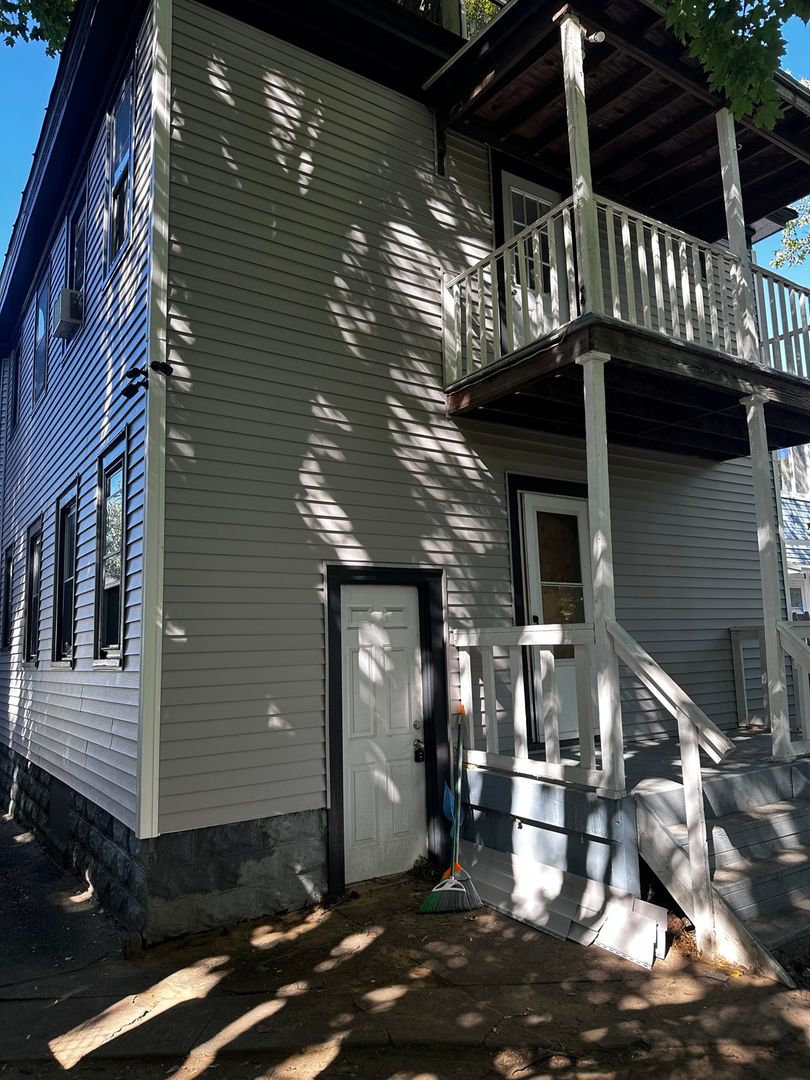 Schenectady Townhome: 310 Division St