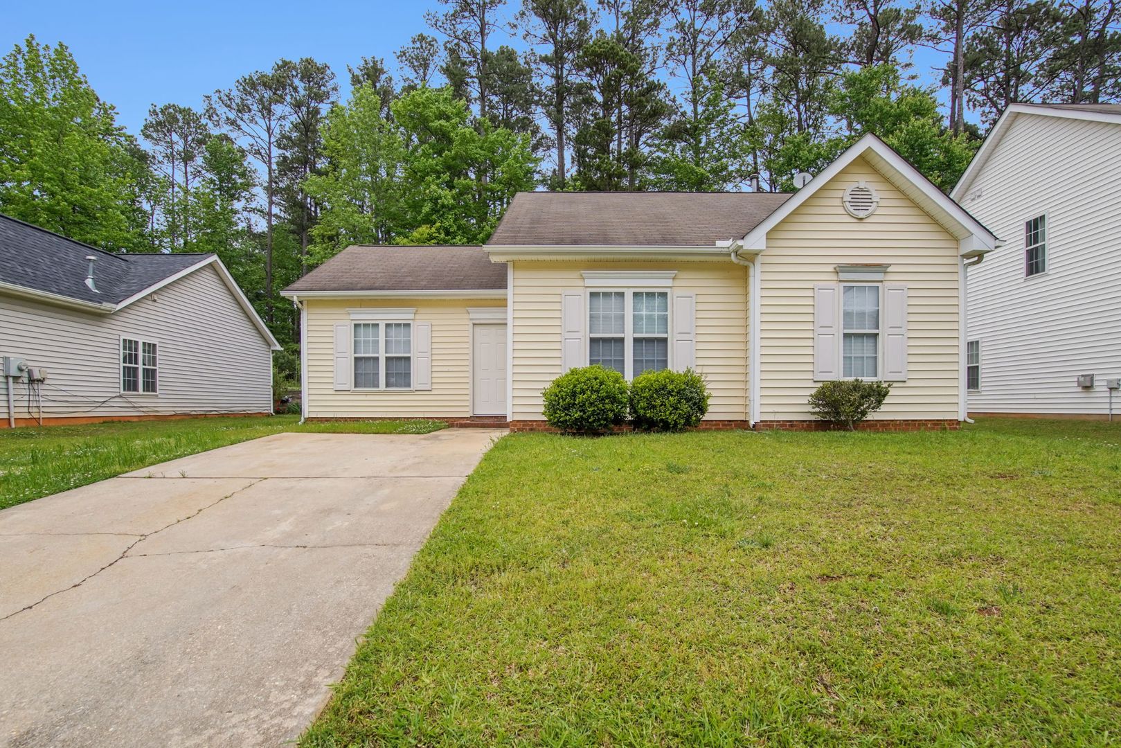 Raleigh House: 1117 Aaron Dr