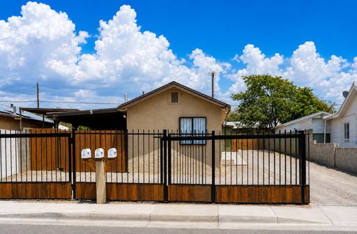Comfortable home in Albuquerque – photo 1