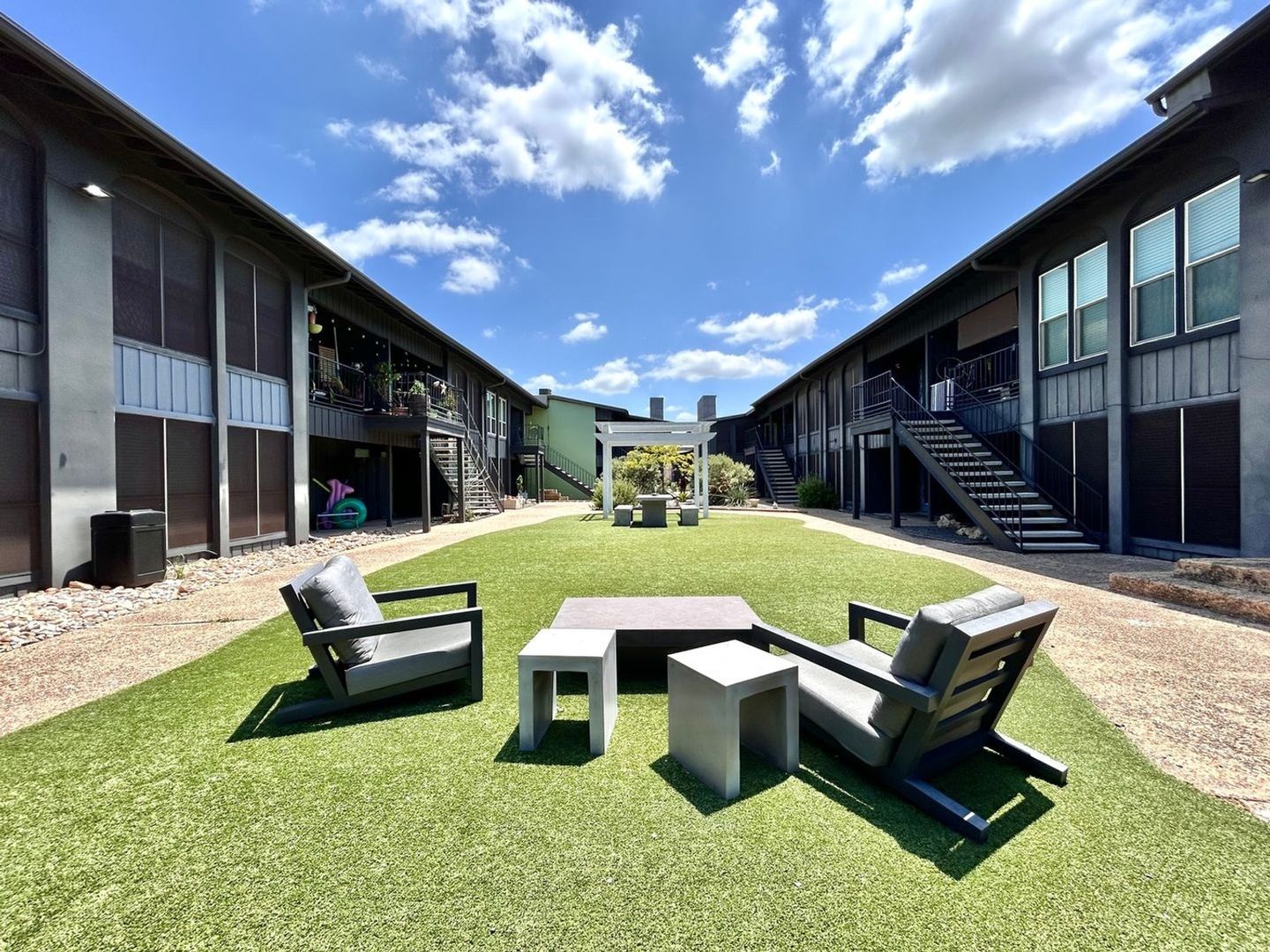 Austin Condo: 909 Reinli St