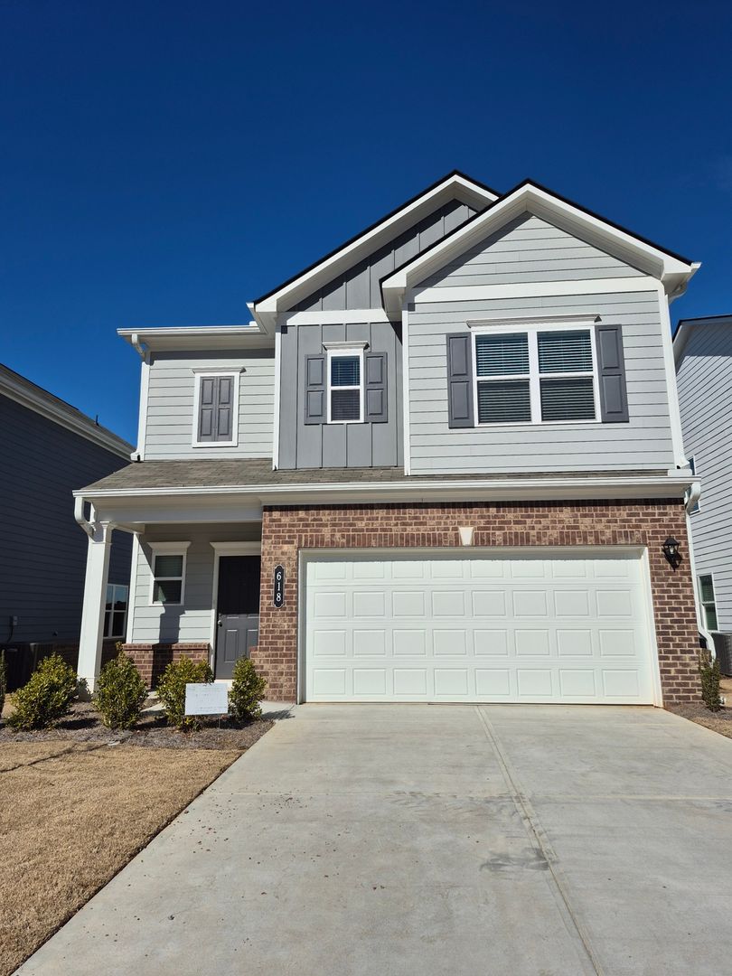 Cartersville House: 618 Blaven St