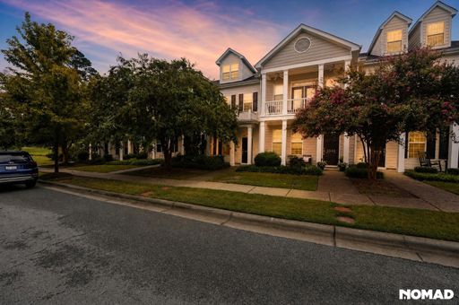 Charming 3BR Townhome in Governors Village, Chapel Hill NC – photo 1