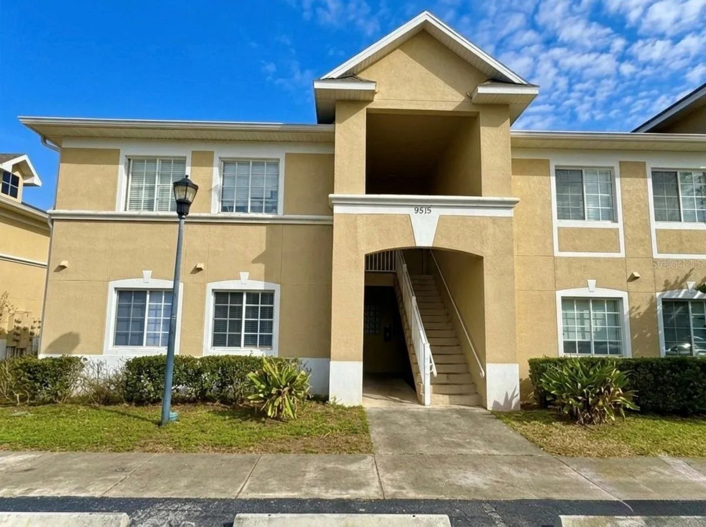 Riverview Condo: 9515 Grovedale Cir